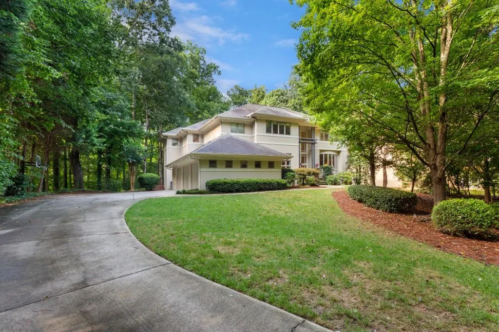43 Wing Mill Road, Sandy Springs, Georgia 30350, 5 Bedrooms Bedrooms, ,4 BathroomsBathrooms,Residential,Sold,43 Wing Mill Road,7009804