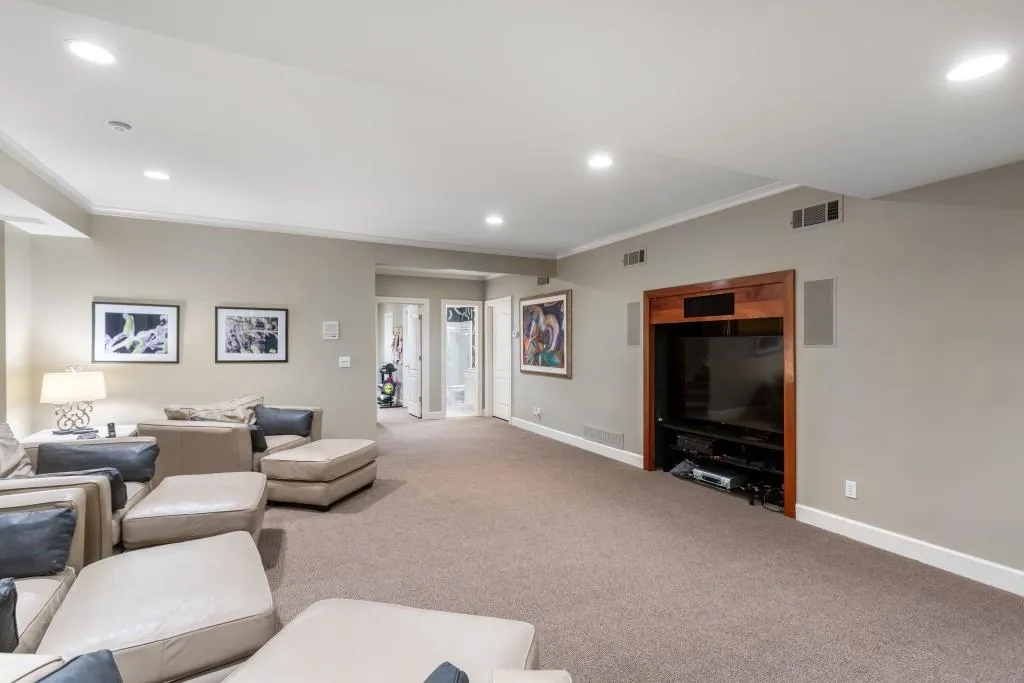 43 Wing Mill Road, Sandy Springs, Georgia 30350, 5 Bedrooms Bedrooms, ,4 BathroomsBathrooms,Residential,Sold,43 Wing Mill Road,7009804