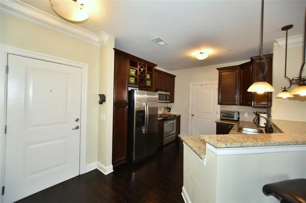 901 Abernathy Road Unit 6040, Atlanta, Georgia 30328, 2 Bedrooms Bedrooms, ,2 BathroomsBathrooms,Residential,Sold,901 Abernathy Road Unit 6040,5648196