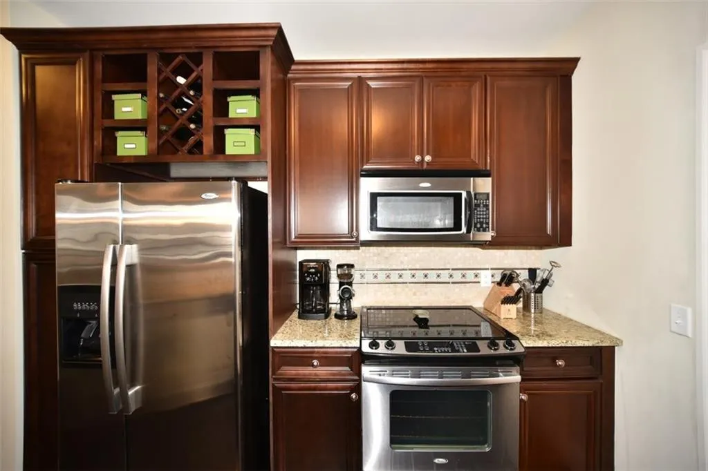 901 Abernathy Road Unit 6040, Atlanta, Georgia 30328, 2 Bedrooms Bedrooms, ,2 BathroomsBathrooms,Residential,Sold,901 Abernathy Road Unit 6040,5648196