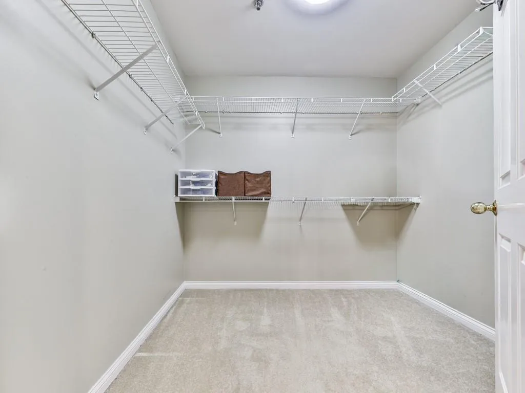 211 Colonial Homes Drive Nw Unit 2501, Atlanta, Georgia 30309, 2 Bedrooms Bedrooms, ,2 BathroomsBathrooms,Residential,For Sale,211 Colonial Homes Drive Nw Unit 2501,7666476