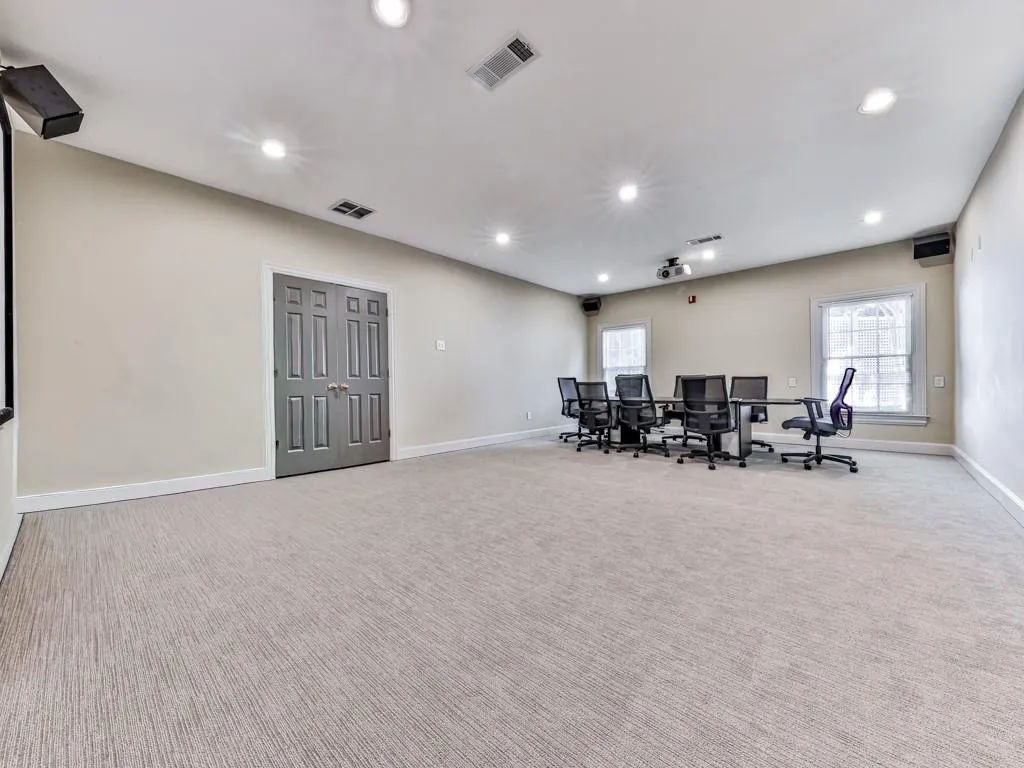 211 Colonial Homes Drive Nw Unit 2501, Atlanta, Georgia 30309, 2 Bedrooms Bedrooms, ,2 BathroomsBathrooms,Residential,For Sale,211 Colonial Homes Drive Nw Unit 2501,7666476