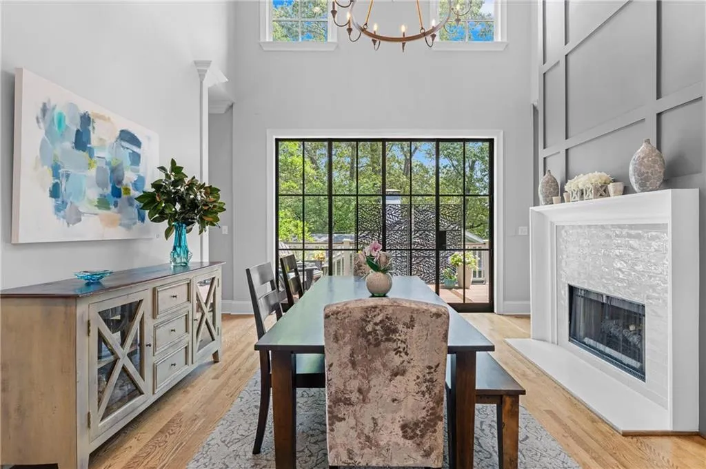 2681 Brookwood Drive Ne, Atlanta, Georgia 30305, 4 Bedrooms Bedrooms, ,4 BathroomsBathrooms,Residential,For Sale,2681 Brookwood Drive Ne,7635324