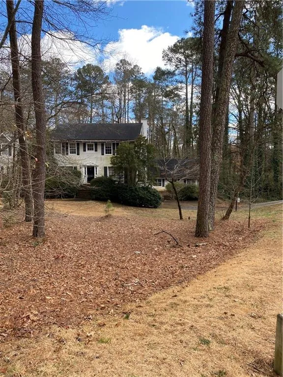 85 Dalrymple Road, Sandy Springs, Georgia 30328, 4 Bedrooms Bedrooms, ,2 BathroomsBathrooms,Residential,Sold,85 Dalrymple Road,6839748