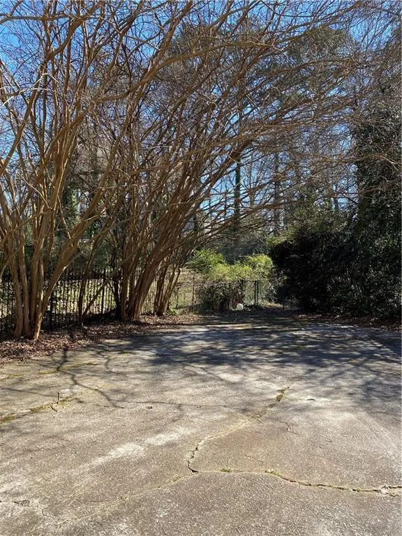 85 Dalrymple Road, Sandy Springs, Georgia 30328, 4 Bedrooms Bedrooms, ,2 BathroomsBathrooms,Residential,Sold,85 Dalrymple Road,6839748