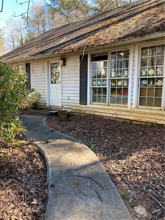 85 Dalrymple Road, Sandy Springs, Georgia 30328, 4 Bedrooms Bedrooms, ,2 BathroomsBathrooms,Residential,Sold,85 Dalrymple Road,6839748