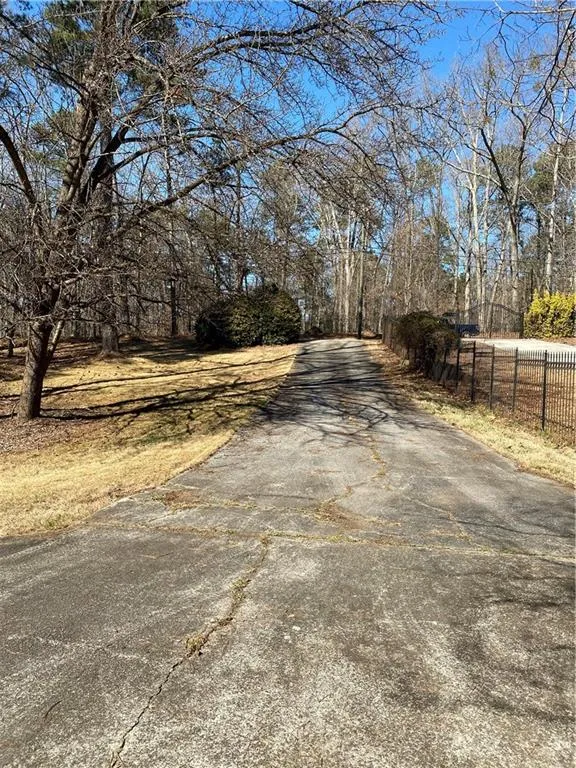 85 Dalrymple Road, Sandy Springs, Georgia 30328, 4 Bedrooms Bedrooms, ,2 BathroomsBathrooms,Residential,Sold,85 Dalrymple Road,6839748