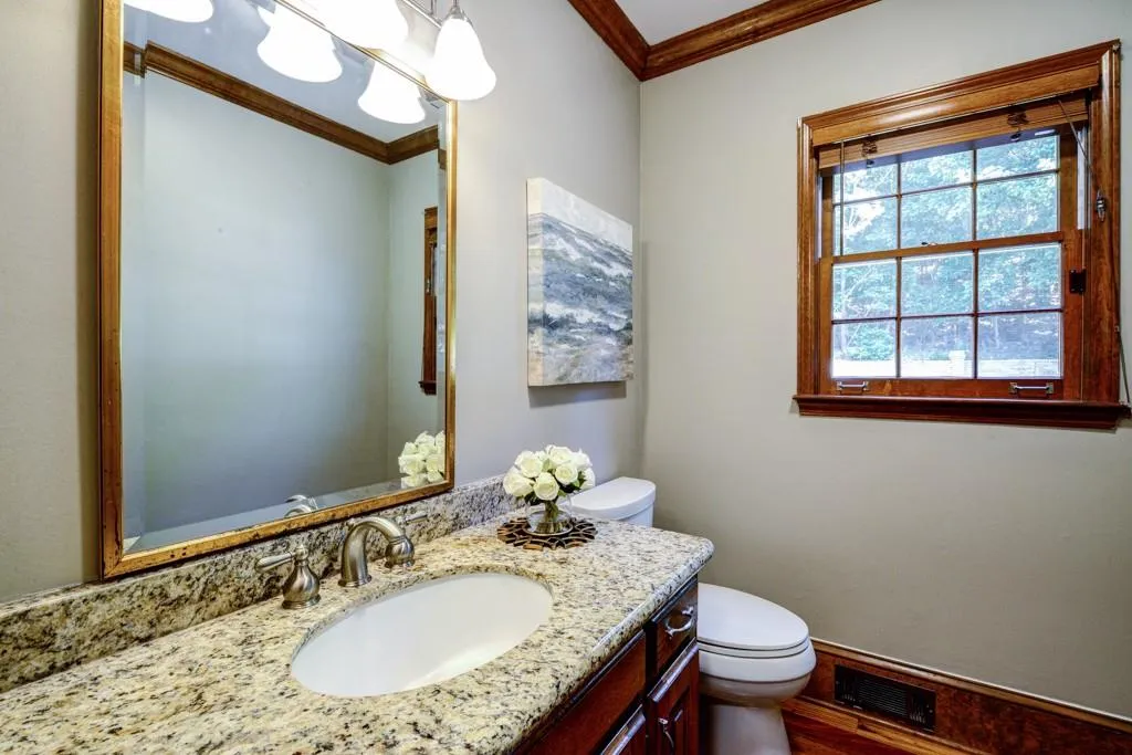 7730 Dunvegan Close, Sandy Springs, Georgia 30350, 5 Bedrooms Bedrooms, ,4 BathroomsBathrooms,Residential,Sold,7730 Dunvegan Close,5714230