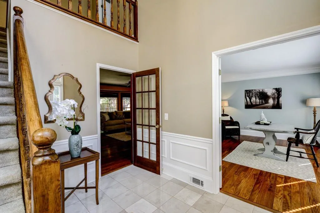 7730 Dunvegan Close, Sandy Springs, Georgia 30350, 5 Bedrooms Bedrooms, ,4 BathroomsBathrooms,Residential,Sold,7730 Dunvegan Close,5714230
