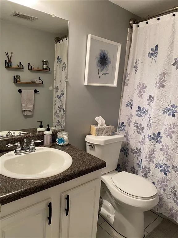 405 Brighton Point, Atlanta, Georgia 30328, 2 Bedrooms Bedrooms, ,2 BathroomsBathrooms,Residential,Sold,405 Brighton Point,6884214