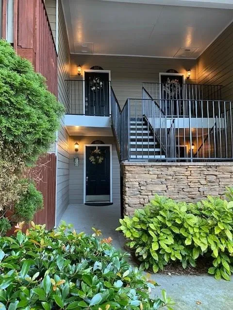 405 Brighton Point, Atlanta, Georgia 30328, 2 Bedrooms Bedrooms, ,2 BathroomsBathrooms,Residential,Sold,405 Brighton Point,6884214