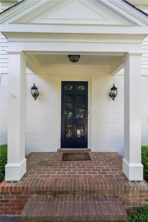 1899 Greystone Road Nw, Atlanta, Georgia 30318, 5 Bedrooms Bedrooms, ,3 BathroomsBathrooms,Residential,Sold,1899 Greystone Road Nw,5698508