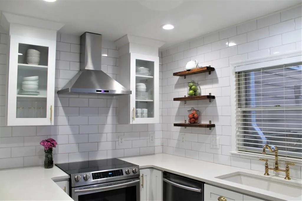 7500 Roswell Rd Road Unit 97, Sandy Springs, Georgia 30350, 2 Bedrooms Bedrooms, ,2 BathroomsBathrooms,Residential,Sold,7500 Roswell Rd Road Unit 97,6828777