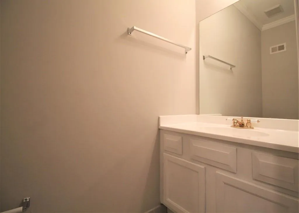 7500 Roswell Rd Road Unit 97, Sandy Springs, Georgia 30350, 2 Bedrooms Bedrooms, ,2 BathroomsBathrooms,Residential,Sold,7500 Roswell Rd Road Unit 97,6828777