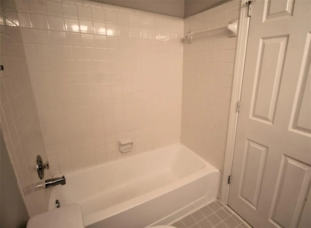 7500 Roswell Rd Road Unit 97, Sandy Springs, Georgia 30350, 2 Bedrooms Bedrooms, ,2 BathroomsBathrooms,Residential,Sold,7500 Roswell Rd Road Unit 97,6828777