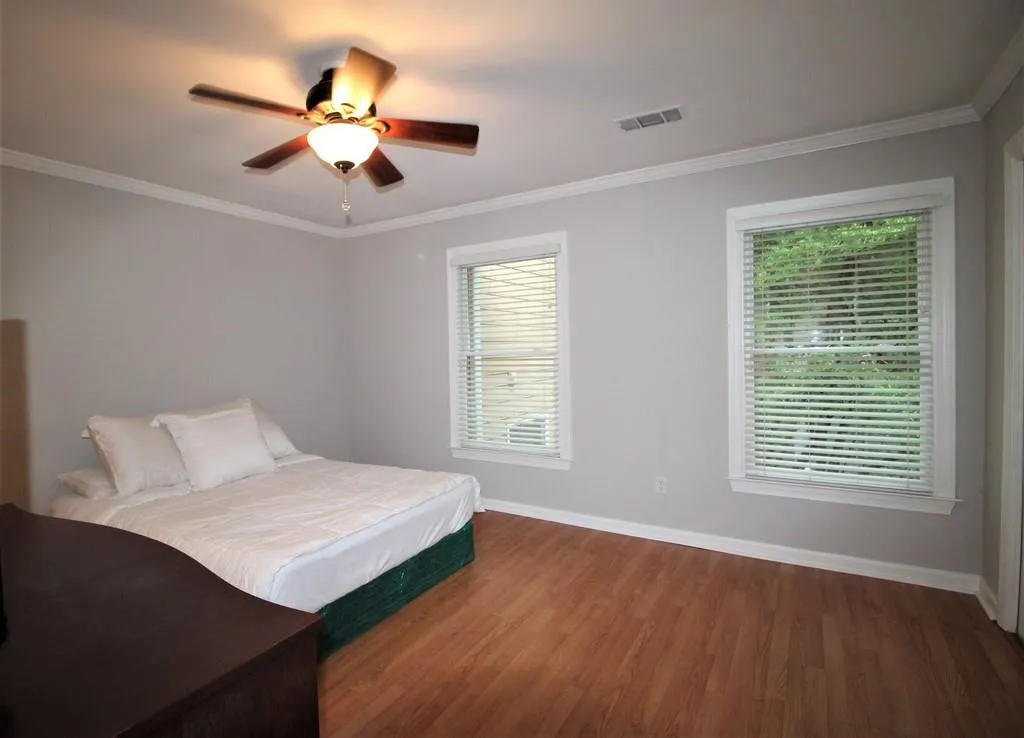 7500 Roswell Rd Road Unit 97, Sandy Springs, Georgia 30350, 2 Bedrooms Bedrooms, ,2 BathroomsBathrooms,Residential,Sold,7500 Roswell Rd Road Unit 97,6828777