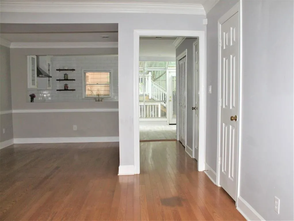 7500 Roswell Rd Road Unit 97, Sandy Springs, Georgia 30350, 2 Bedrooms Bedrooms, ,2 BathroomsBathrooms,Residential,Sold,7500 Roswell Rd Road Unit 97,6828777