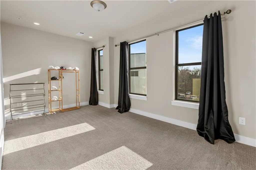 2030 Main Street Nw Unit 207, Atlanta, Georgia 30318, 2 Bedrooms Bedrooms, 0 ,2 BathroomsBathrooms,Residential,For Sale,2030 Main Street Nw Unit 207,7731061