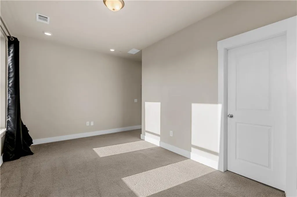 2030 Main Street Nw Unit 207, Atlanta, Georgia 30318, 2 Bedrooms Bedrooms, 0 ,2 BathroomsBathrooms,Residential,For Sale,2030 Main Street Nw Unit 207,7731061
