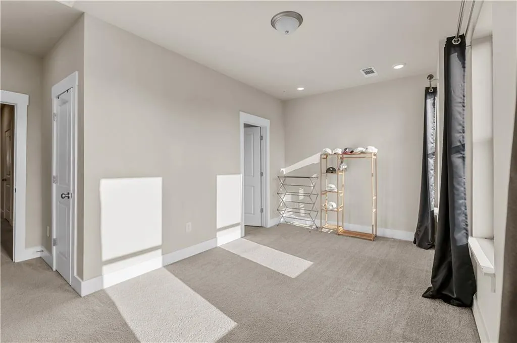 2030 Main Street Nw Unit 207, Atlanta, Georgia 30318, 2 Bedrooms Bedrooms, 0 ,2 BathroomsBathrooms,Residential,For Sale,2030 Main Street Nw Unit 207,7731061