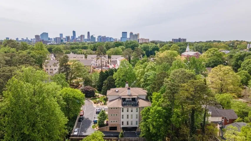 2360 Logan Circle Ne Unit 101, Atlanta, Georgia 30319