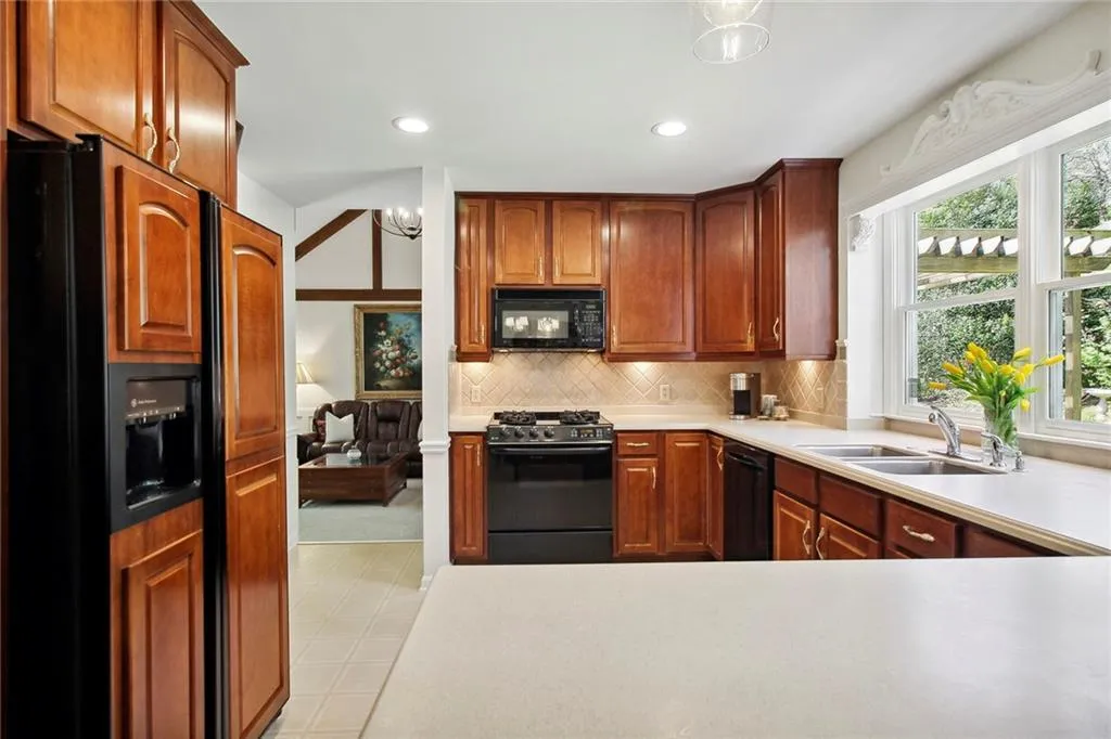 285 Brackenwood Circle, Atlanta, Georgia 30328, 6 Bedrooms Bedrooms, ,3 BathroomsBathrooms,Residential,Sold,285 Brackenwood Circle,7197639 285 Brackenwood Circle, Atlanta, Georgia 30328, 6 Bedrooms Bedrooms, ,3 BathroomsBathrooms,Residential,Sold,285 Brackenwood Circle,7197639