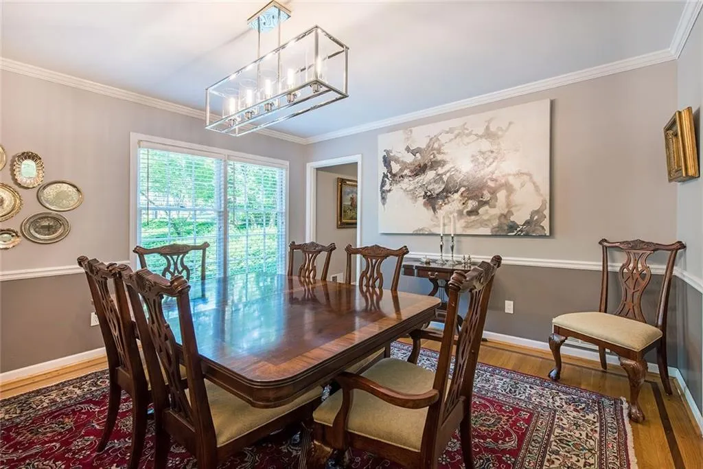 1085 Balmoral Road, Atlanta, Georgia 30319, 4 Bedrooms Bedrooms, ,2 BathroomsBathrooms,Residential,Sold,1085 Balmoral Road,7091321