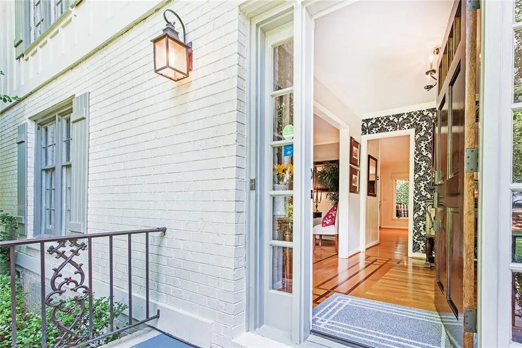 1085 Balmoral Road, Atlanta, Georgia 30319, 4 Bedrooms Bedrooms, ,2 BathroomsBathrooms,Residential,Sold,1085 Balmoral Road,7091321