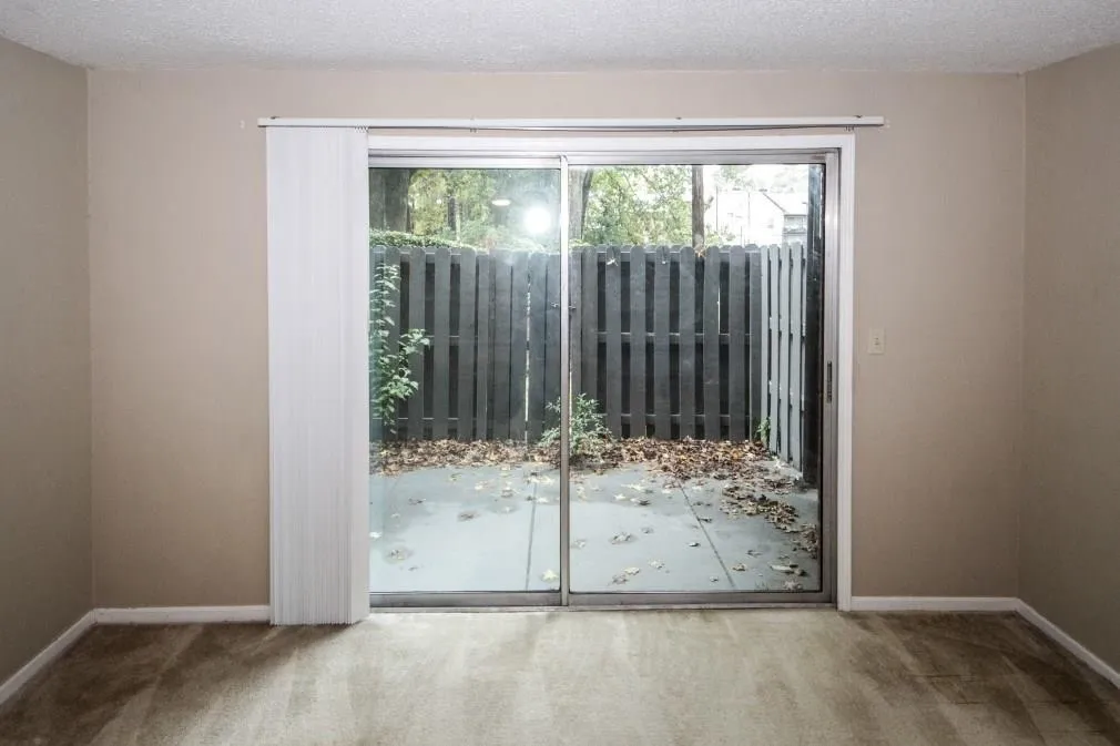 6851 Roswell Road Unit G-1, Sandy Springs, Georgia 30328, 1 Bedroom Bedrooms, ,1 BathroomBathrooms,Residential,Sold,6851 Roswell Road Unit G-1,6099567