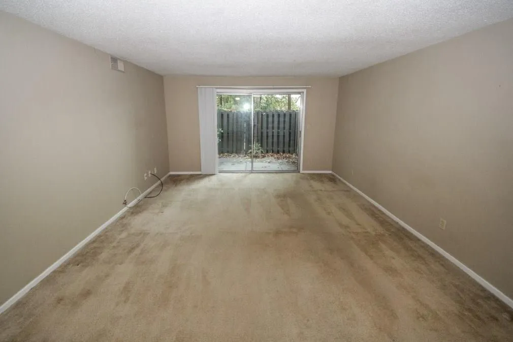 6851 Roswell Road Unit G-1, Sandy Springs, Georgia 30328, 1 Bedroom Bedrooms, ,1 BathroomBathrooms,Residential,Sold,6851 Roswell Road Unit G-1,6099567