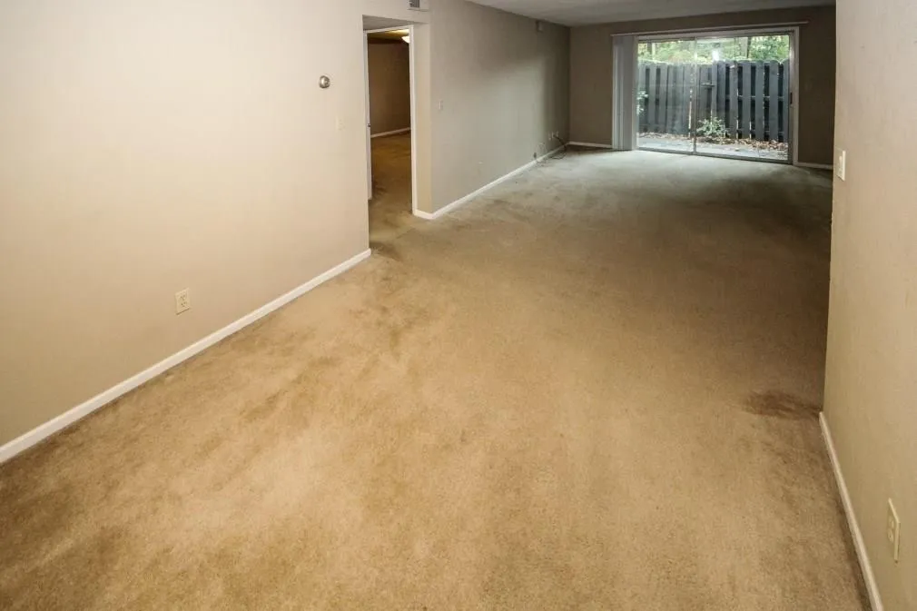 6851 Roswell Road Unit G-1, Sandy Springs, Georgia 30328, 1 Bedroom Bedrooms, ,1 BathroomBathrooms,Residential,Sold,6851 Roswell Road Unit G-1,6099567