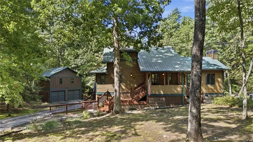 39 Brenary Drive, Lakemont, Georgia 30552