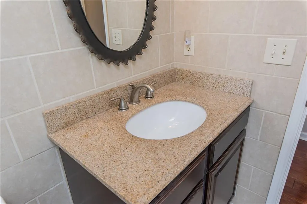 219 Peachtree Hollow Court, Atlanta, Georgia 30328, 2 Bedrooms Bedrooms, ,2 BathroomsBathrooms,Residential,Sold,219 Peachtree Hollow Court,6565652 219 Peachtree Hollow Court, Atlanta, Georgia 30328, 2 Bedrooms Bedrooms, ,2 BathroomsBathrooms,Residential,Sold,219 Peachtree Hollow Court,6565652