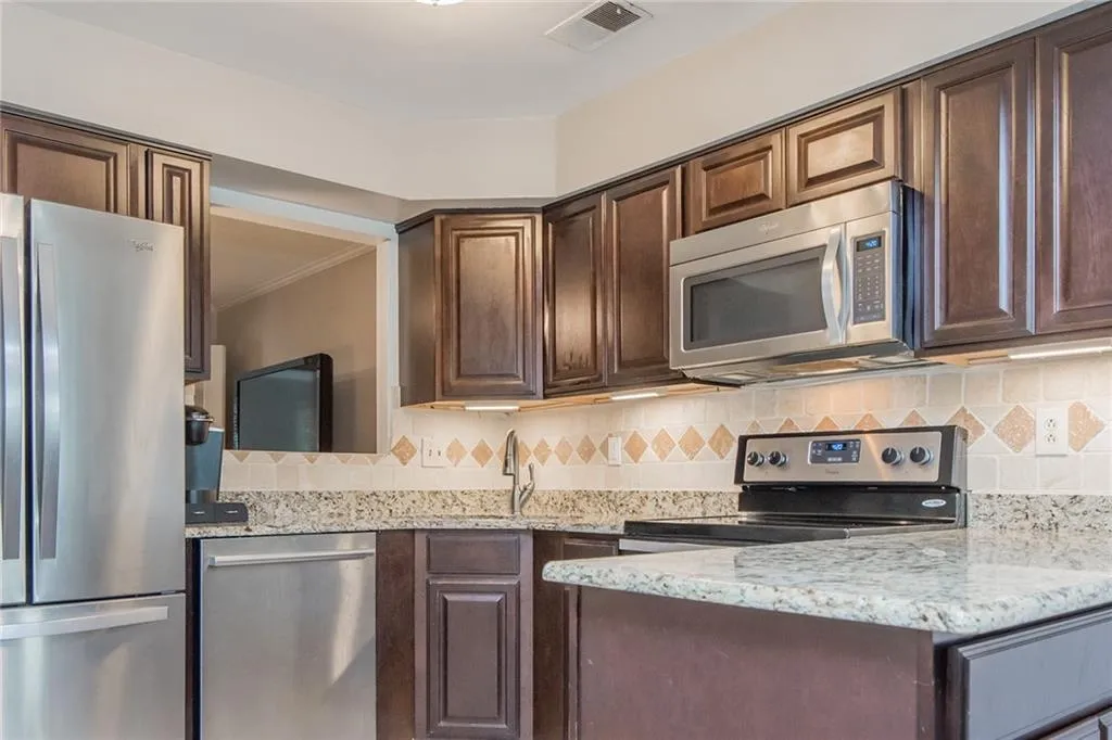 219 Peachtree Hollow Court, Atlanta, Georgia 30328, 2 Bedrooms Bedrooms, ,2 BathroomsBathrooms,Residential,Sold,219 Peachtree Hollow Court,6565652 219 Peachtree Hollow Court, Atlanta, Georgia 30328, 2 Bedrooms Bedrooms, ,2 BathroomsBathrooms,Residential,Sold,219 Peachtree Hollow Court,6565652