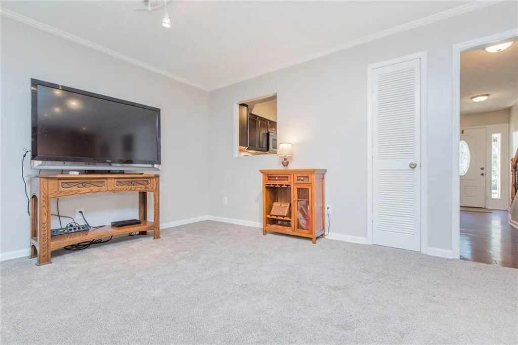 219 Peachtree Hollow Court, Atlanta, Georgia 30328, 2 Bedrooms Bedrooms, ,2 BathroomsBathrooms,Residential,Sold,219 Peachtree Hollow Court,6565652 219 Peachtree Hollow Court, Atlanta, Georgia 30328, 2 Bedrooms Bedrooms, ,2 BathroomsBathrooms,Residential,Sold,219 Peachtree Hollow Court,6565652