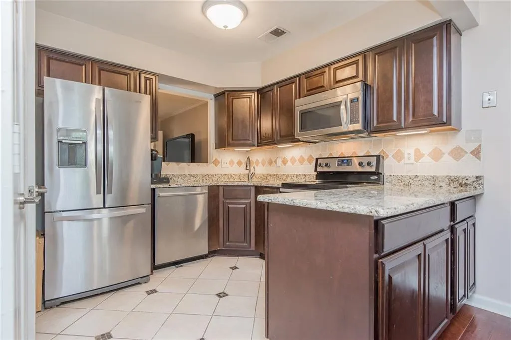 219 Peachtree Hollow Court, Atlanta, Georgia 30328, 2 Bedrooms Bedrooms, ,2 BathroomsBathrooms,Residential,Sold,219 Peachtree Hollow Court,6565652 219 Peachtree Hollow Court, Atlanta, Georgia 30328, 2 Bedrooms Bedrooms, ,2 BathroomsBathrooms,Residential,Sold,219 Peachtree Hollow Court,6565652