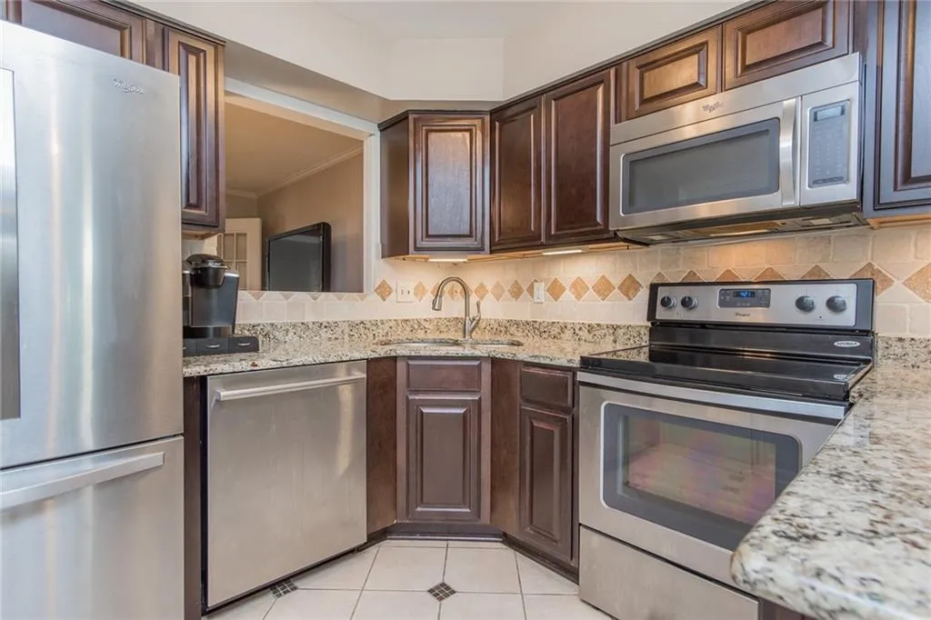 219 Peachtree Hollow Court, Atlanta, Georgia 30328, 2 Bedrooms Bedrooms, ,2 BathroomsBathrooms,Residential,Sold,219 Peachtree Hollow Court,6565652 219 Peachtree Hollow Court, Atlanta, Georgia 30328, 2 Bedrooms Bedrooms, ,2 BathroomsBathrooms,Residential,Sold,219 Peachtree Hollow Court,6565652