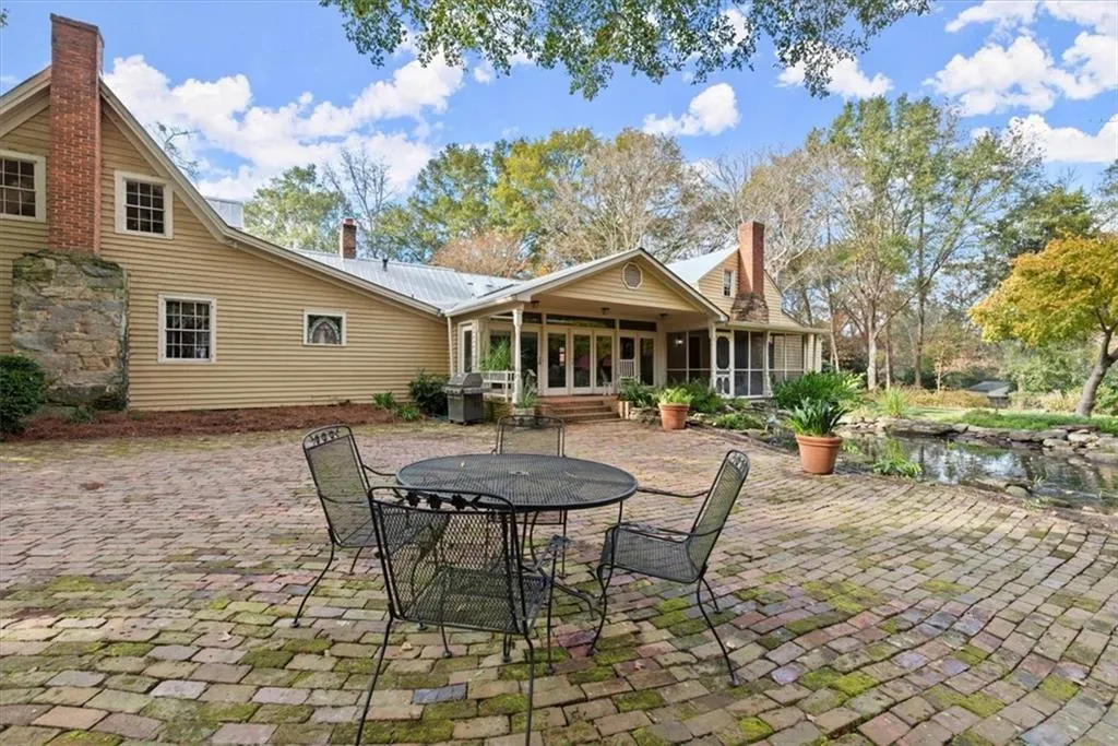 7865 Nesbit Ferry Road, Sandy Springs, Georgia 30350, 6 Bedrooms Bedrooms, ,4 BathroomsBathrooms,Residential,Sold,7865 Nesbit Ferry Road,7497650