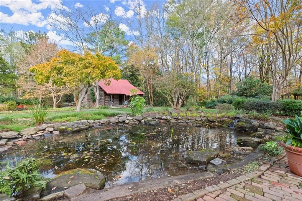 7865 Nesbit Ferry Road, Sandy Springs, Georgia 30350, 6 Bedrooms Bedrooms, ,4 BathroomsBathrooms,Residential,Sold,7865 Nesbit Ferry Road,7497650