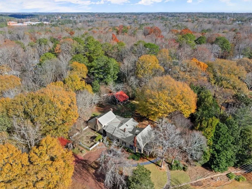 7865 Nesbit Ferry Road, Sandy Springs, Georgia 30350, 6 Bedrooms Bedrooms, ,4 BathroomsBathrooms,Residential,Sold,7865 Nesbit Ferry Road,7497650