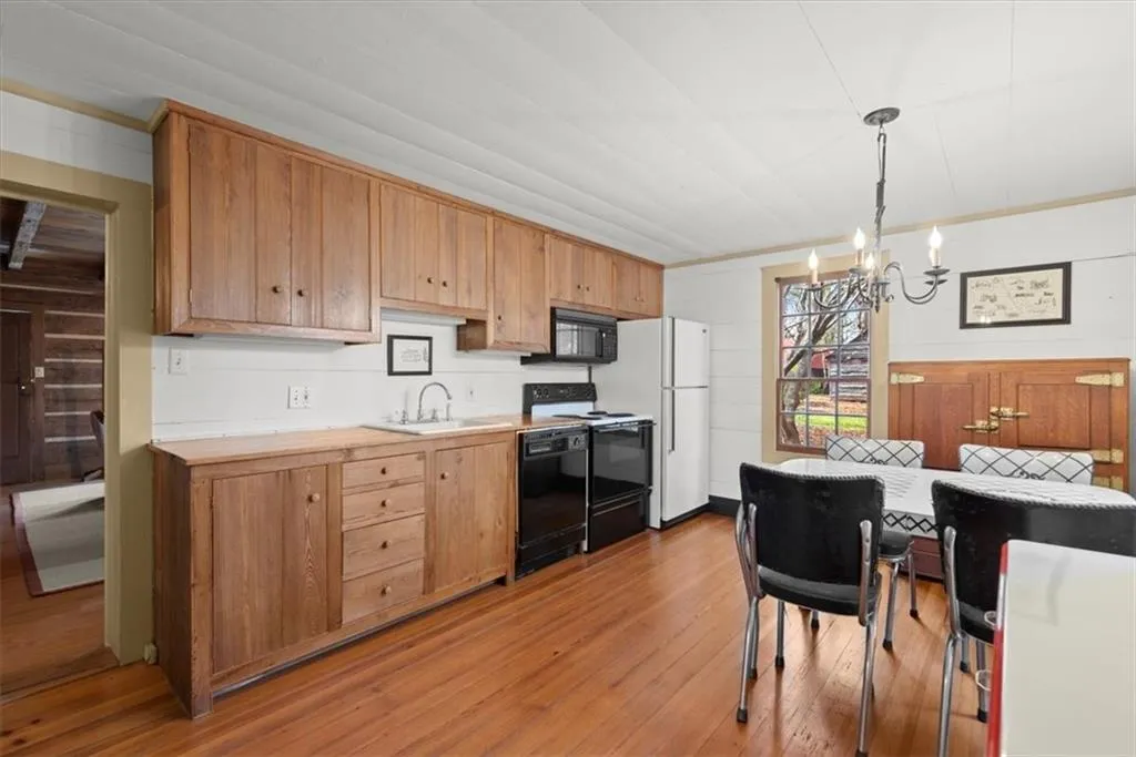 Guest house kitchen