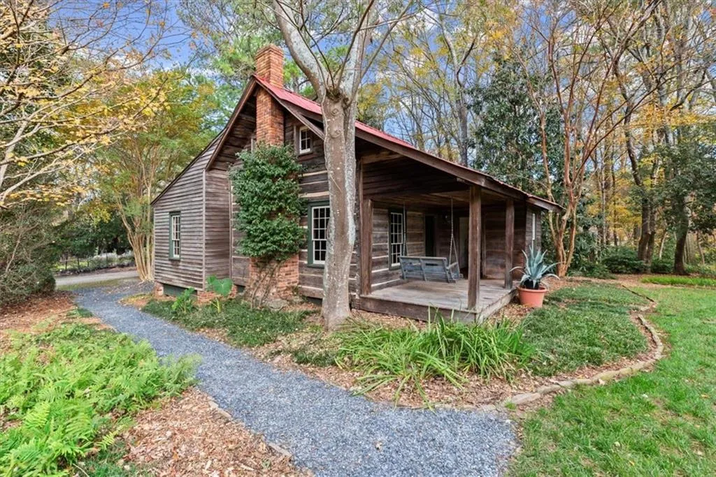 Guest house