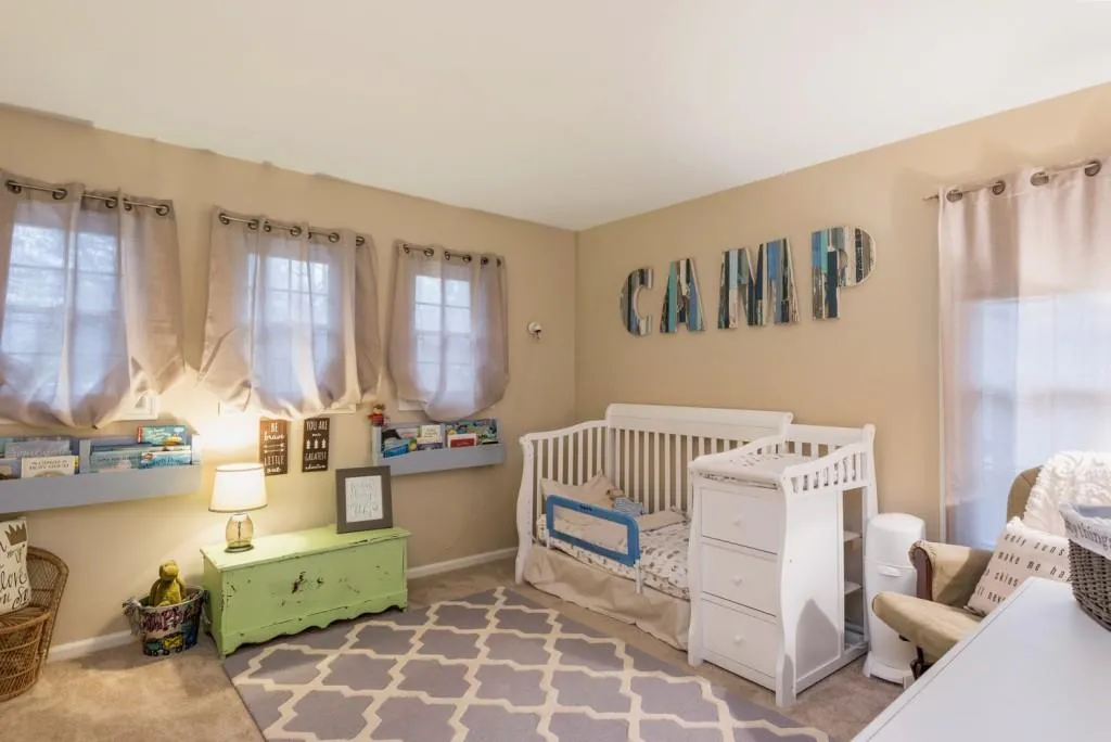 216 Devonwood Drive, Sandy Springs, Georgia 30328, 4 Bedrooms Bedrooms, ,2 BathroomsBathrooms,Residential,Sold,216 Devonwood Drive,5977252