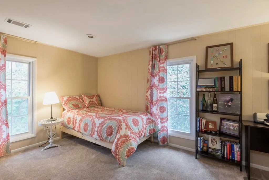 216 Devonwood Drive, Sandy Springs, Georgia 30328, 4 Bedrooms Bedrooms, ,2 BathroomsBathrooms,Residential,Sold,216 Devonwood Drive,5977252