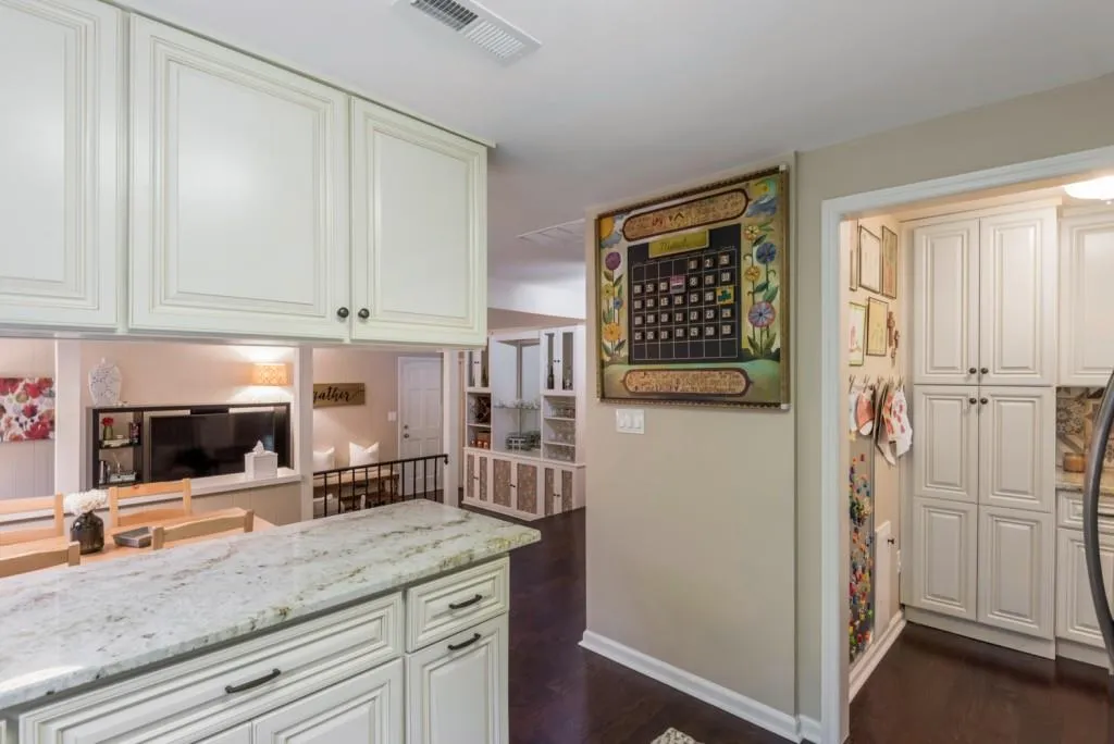 216 Devonwood Drive, Sandy Springs, Georgia 30328, 4 Bedrooms Bedrooms, ,2 BathroomsBathrooms,Residential,Sold,216 Devonwood Drive,5977252