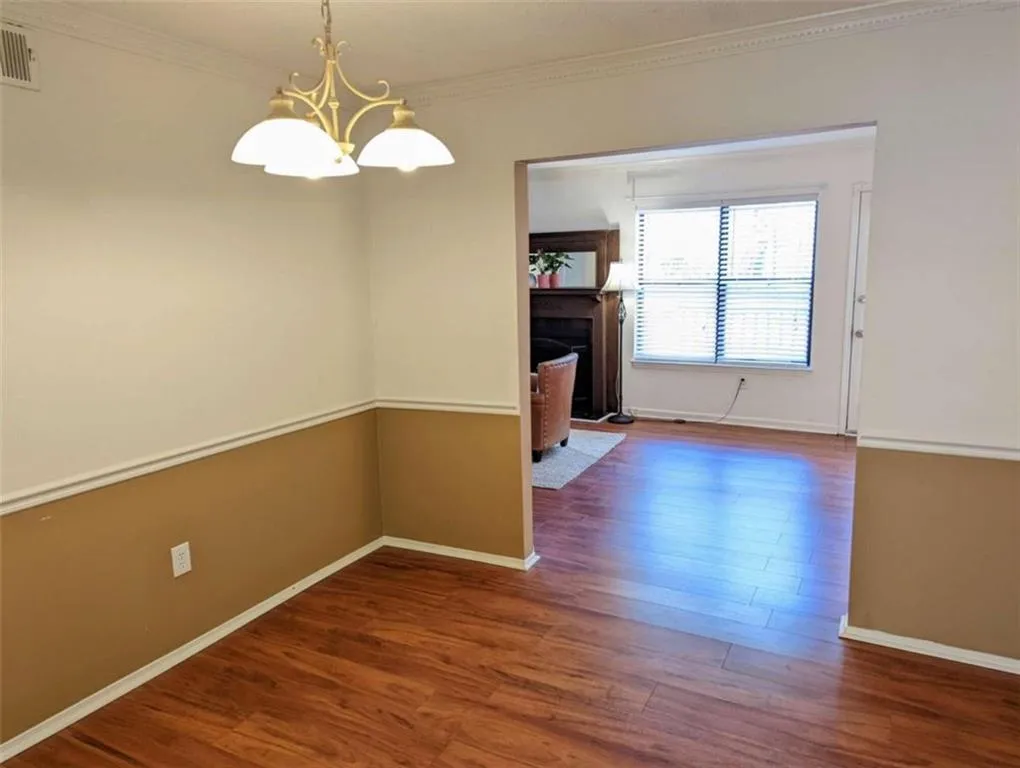 2406 Huntingdon Chase, Sandy Springs, Georgia 30350, 2 Bedrooms Bedrooms, ,2 BathroomsBathrooms,Residential,Sold,2406 Huntingdon Chase,7030995