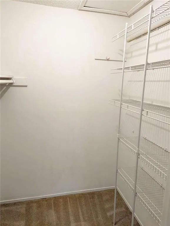 2406 Huntingdon Chase, Sandy Springs, Georgia 30350, 2 Bedrooms Bedrooms, ,2 BathroomsBathrooms,Residential,Sold,2406 Huntingdon Chase,7030995