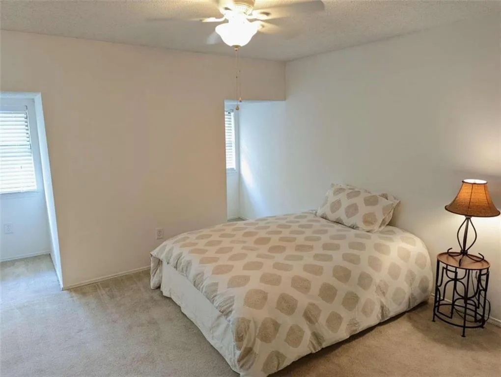 2406 Huntingdon Chase, Sandy Springs, Georgia 30350, 2 Bedrooms Bedrooms, ,2 BathroomsBathrooms,Residential,Sold,2406 Huntingdon Chase,7030995