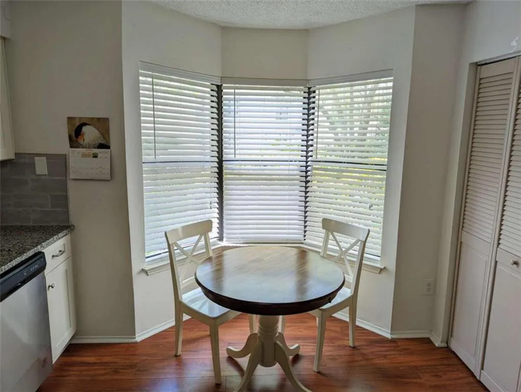 2406 Huntingdon Chase, Sandy Springs, Georgia 30350, 2 Bedrooms Bedrooms, ,2 BathroomsBathrooms,Residential,Sold,2406 Huntingdon Chase,7030995