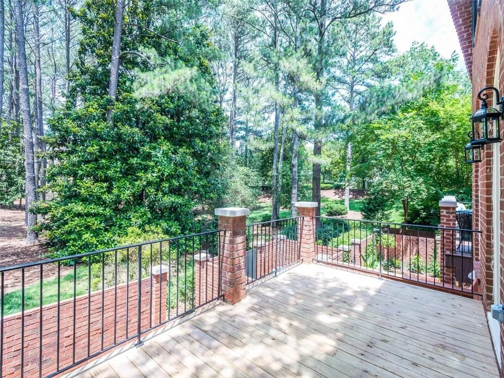 107 Jefferson Circle, Sandy Springs, Georgia 30328, 4 Bedrooms Bedrooms, ,3 BathroomsBathrooms,Residential,Sold,107 Jefferson Circle,5858715